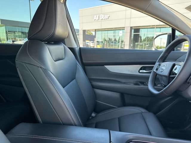 Used 2025 Nissan Murano SL AWD/4WD image 17
