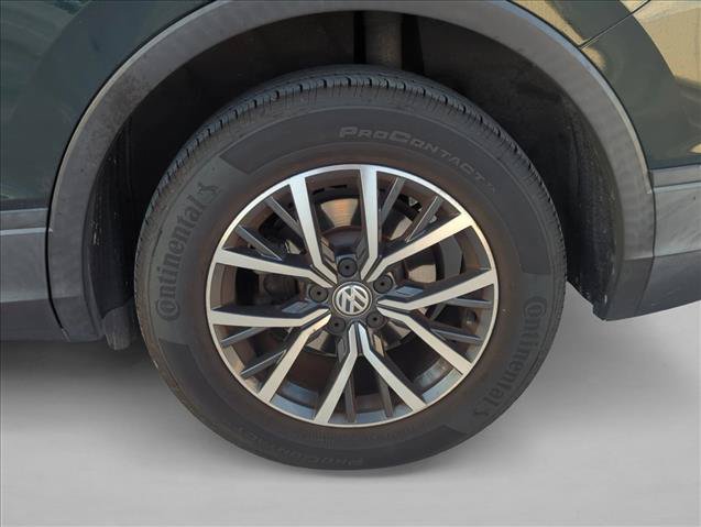 Used 2019 Volkswagen Tiguan SE w/ Panoramic Sunroof Package FWD image 6