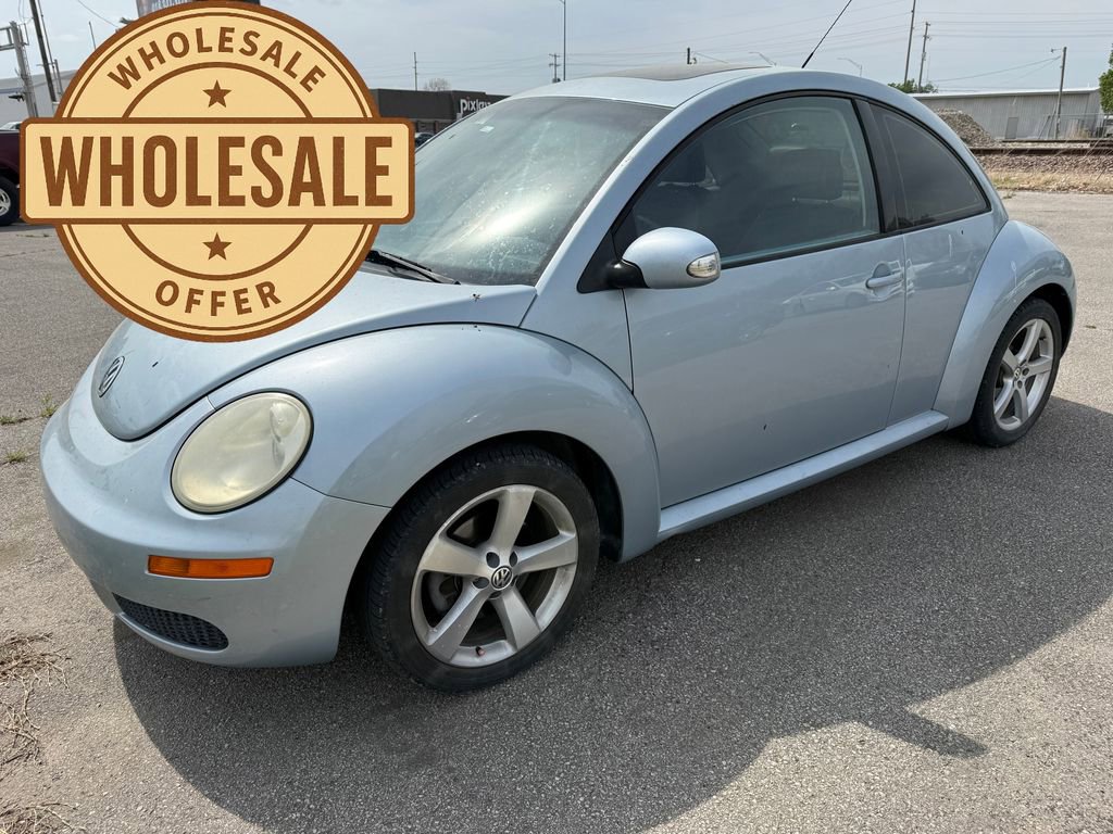 Used 2009 Volkswagen Beetle S image 1