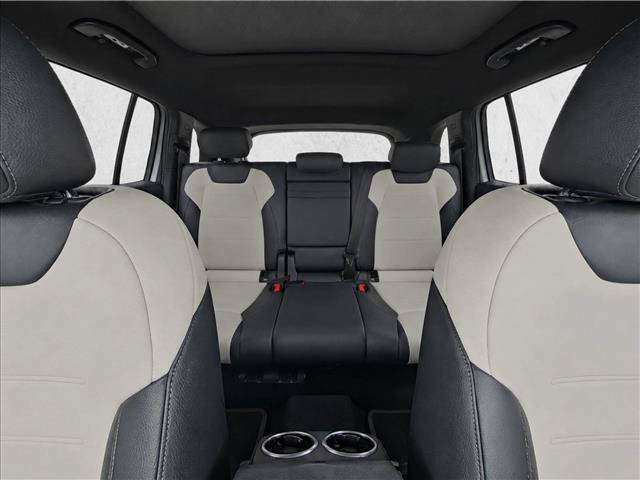 Used 2022 Mercedes-Benz GLB 250 image 27