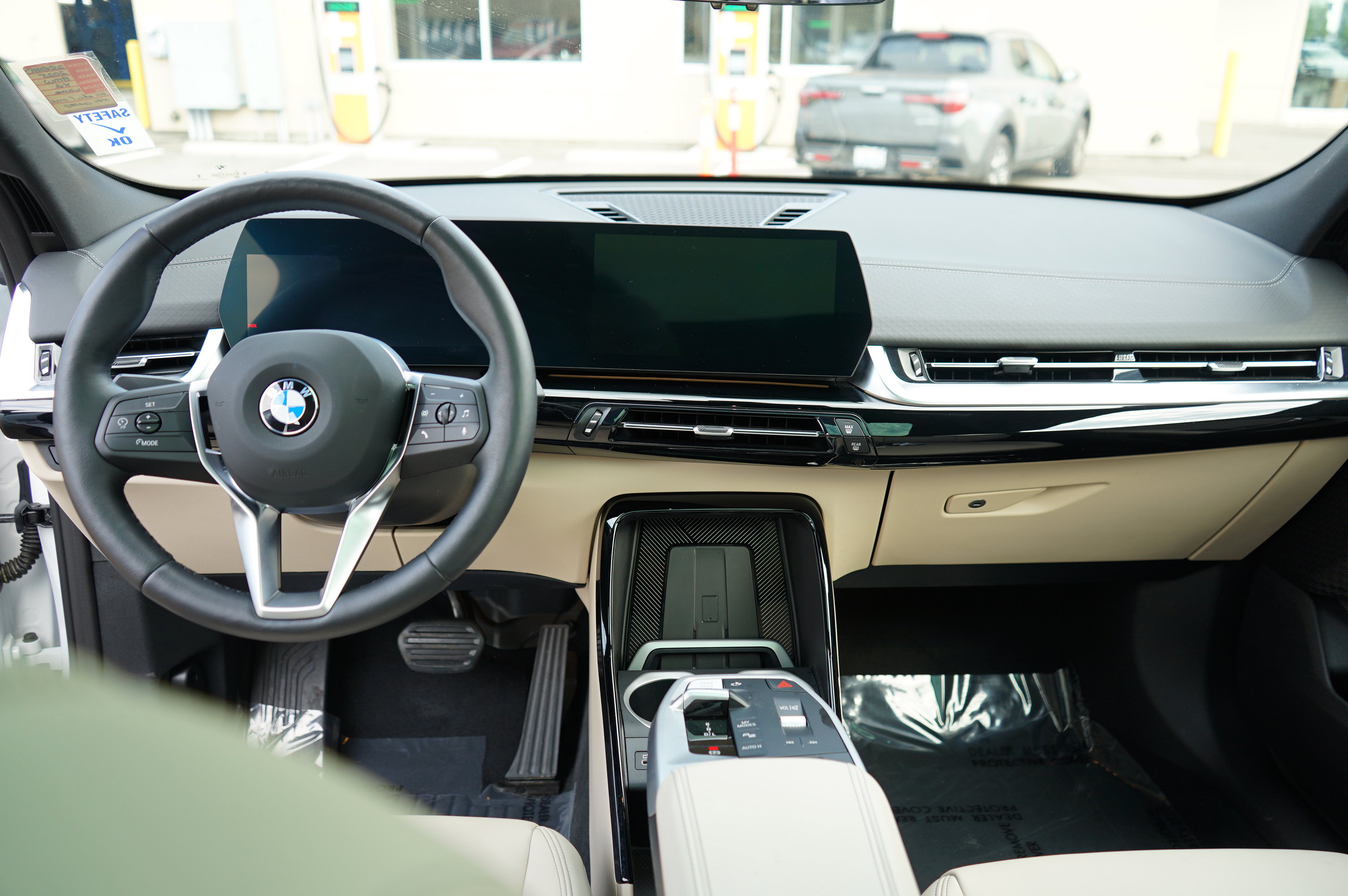 Used 2025 BMW X2 xDrive28i w/ Convenience Package image 21