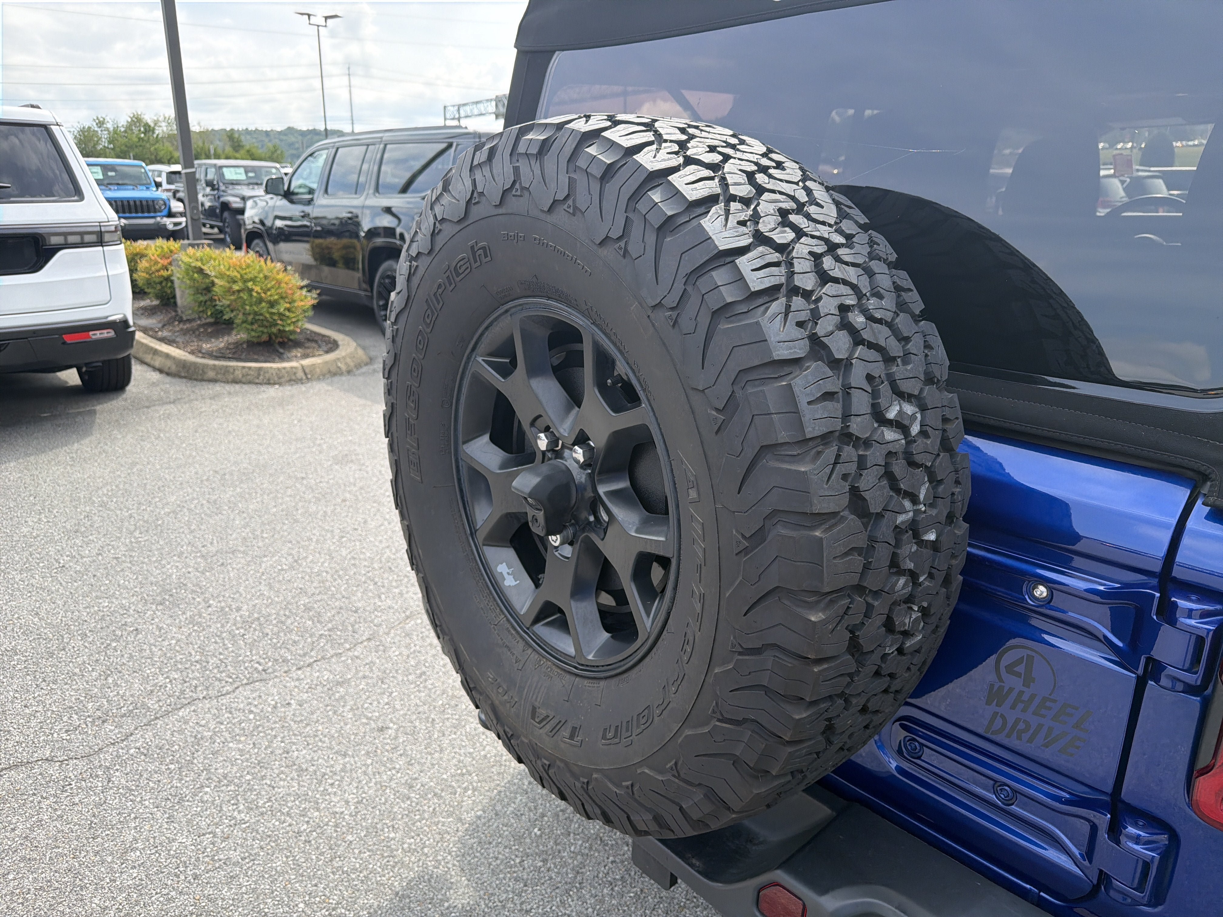 Used 2020 Jeep Wrangler Unlimited Sport AWD/4WD image 25