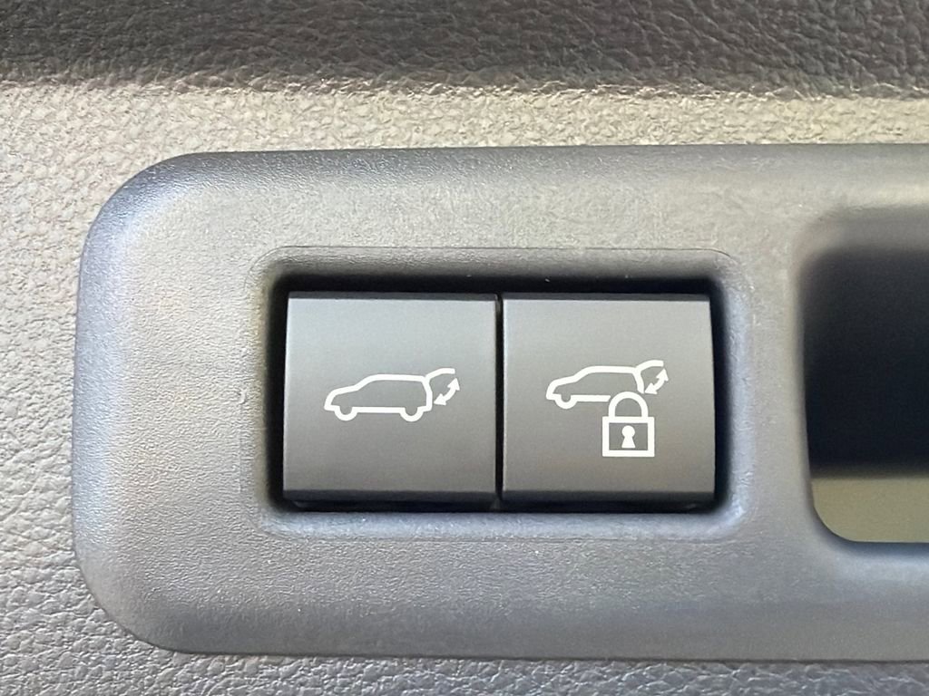 New 2026 Toyota Sequoia Platinum image 19