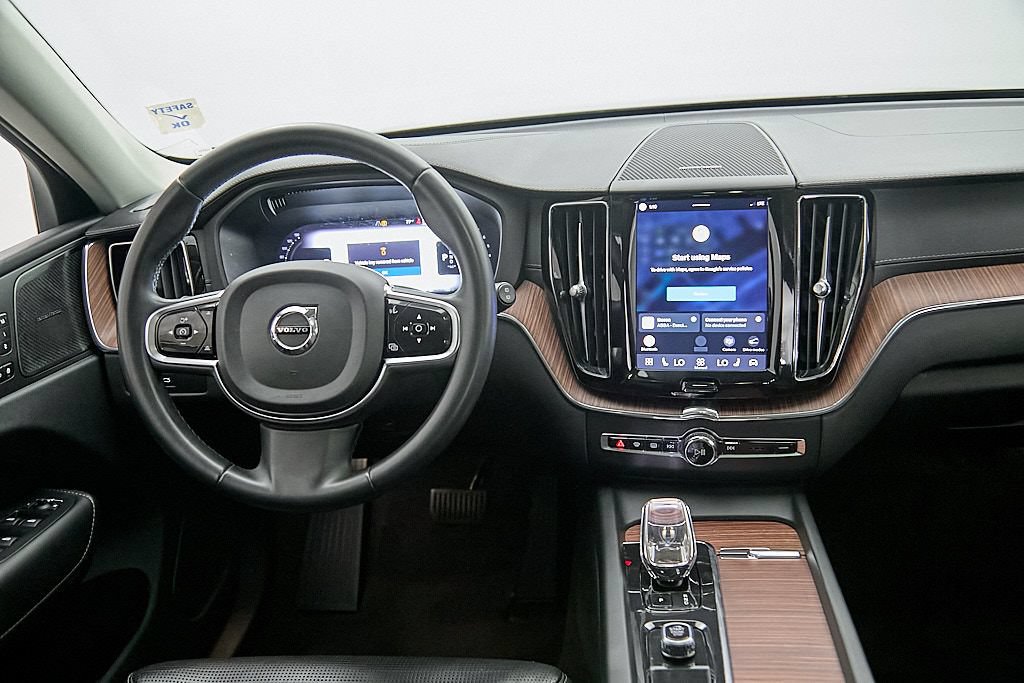 Certified 2023 Volvo XC60 B6 Ultimate AWD/4WD image 25