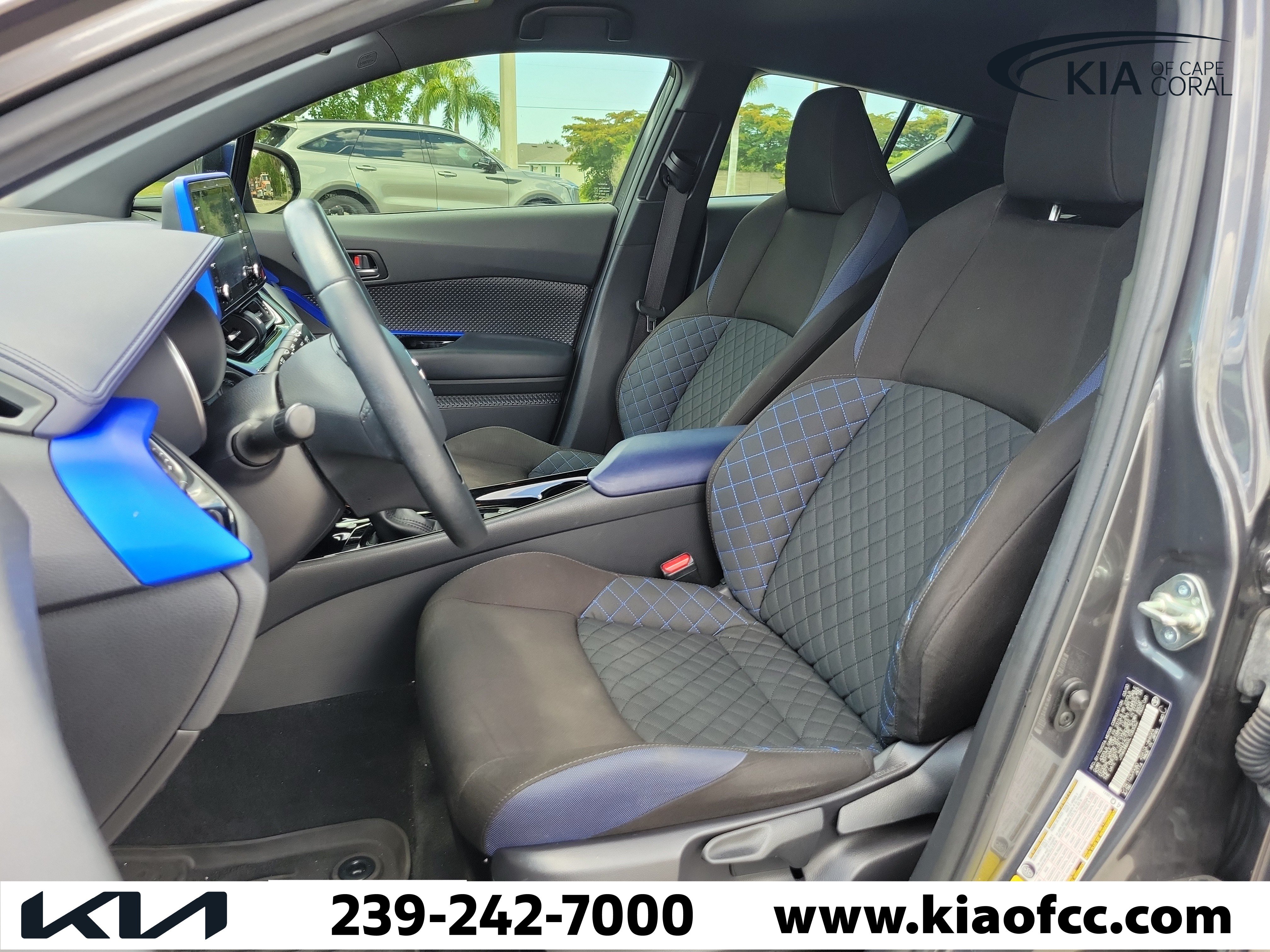 Used 2020 Toyota C-HR XLE FWD image 20