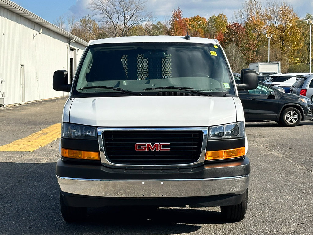 Used 2025 GMC Savana 2500 w/ Driver Convenience Package RWD image 9