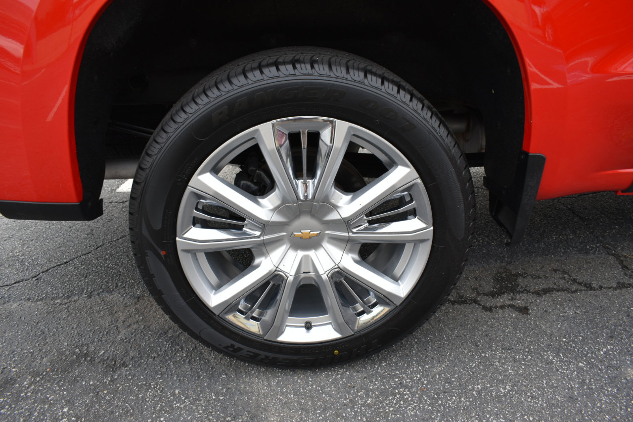 Used 2019 Chevrolet Silverado 1500 LT w/ Texas Edition image 34