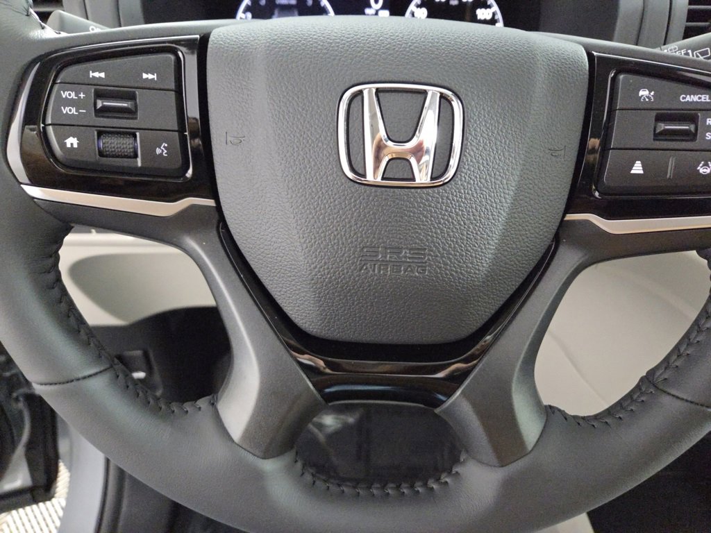 New 2026 Honda Odyssey Touring image 13