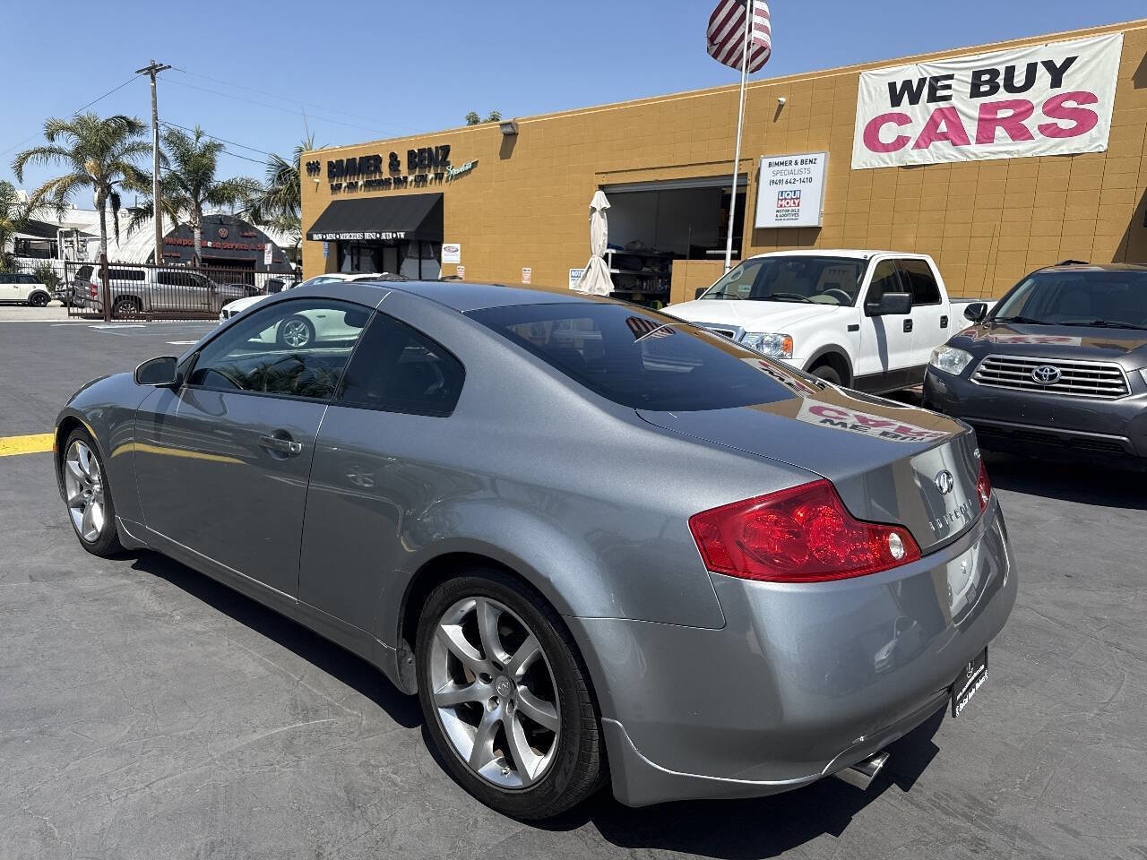 Used 2005 INFINITI G35 Coupe w/ (P01) Premium Pkg image 3