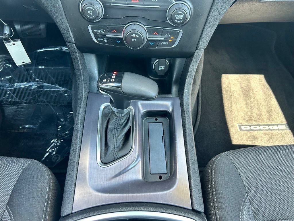 Used 2016 Dodge Charger SE RWD image 26