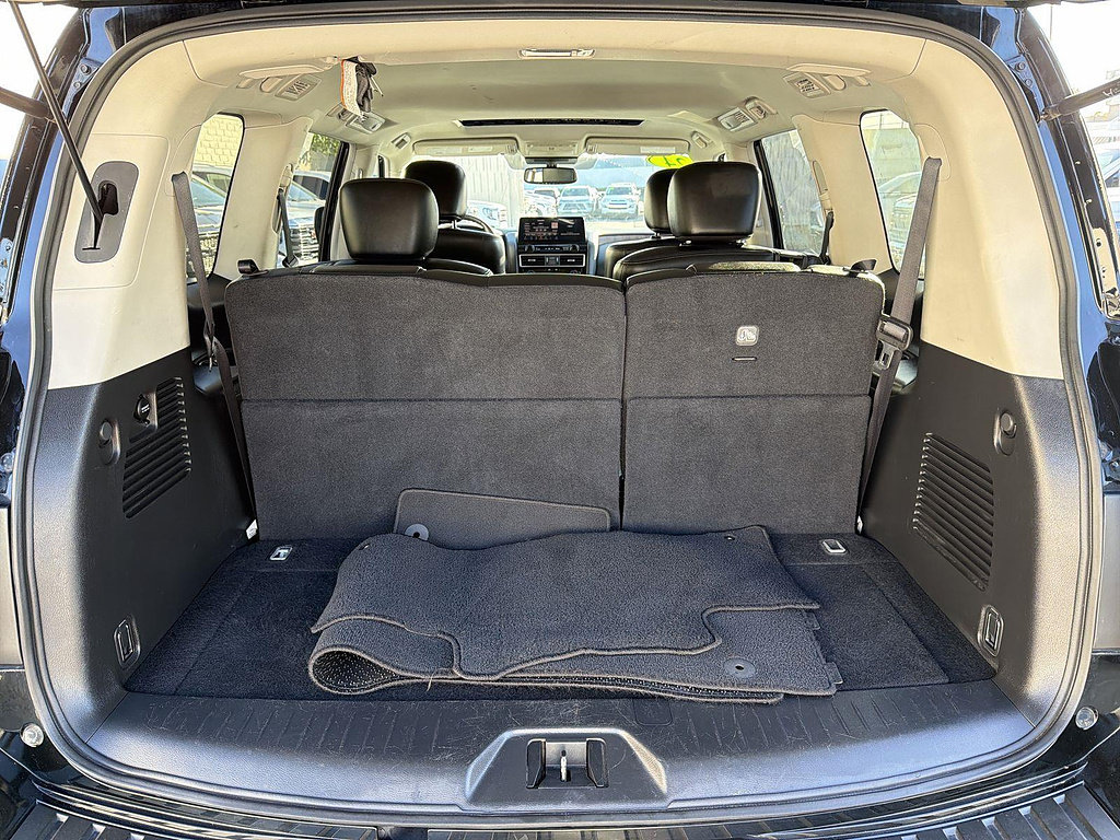 Used 2024 Nissan Armada SL w/ Captain's Chairs Package RWD image 25