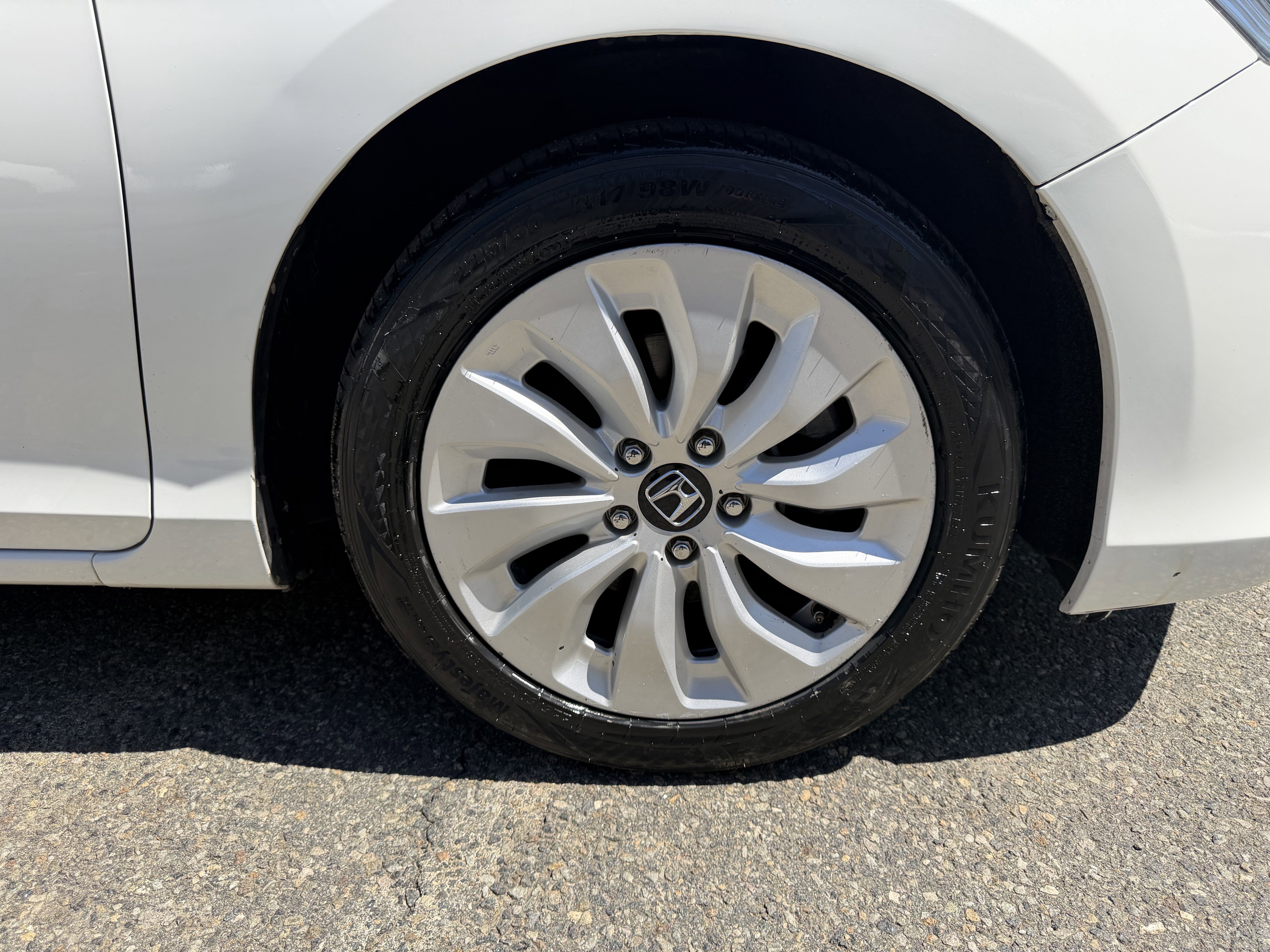 Used 2015 Honda Accord EX-L image 9