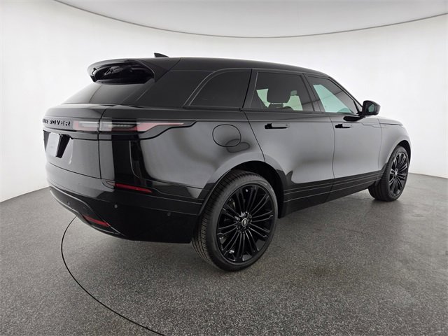 New 2026 Land Rover Range Rover Velar Dynamic SE image 2