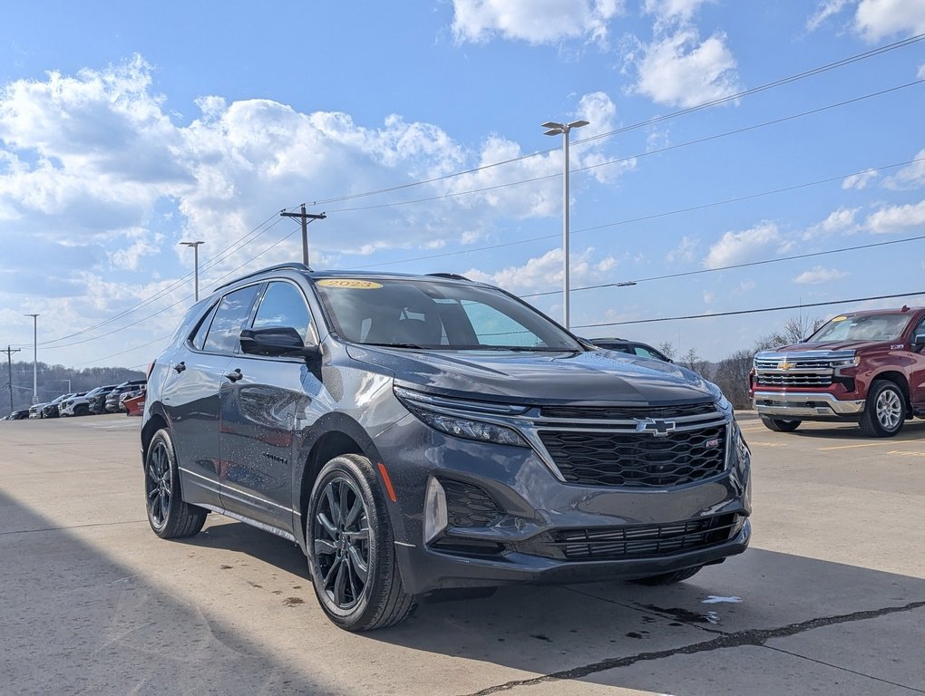 Used 2023 Chevrolet Equinox RS w/ RS Leather Package image 5