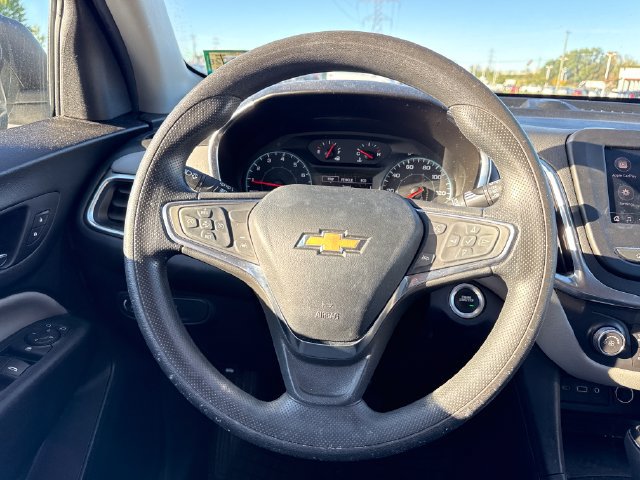 Used 2021 Chevrolet Equinox LS w/ LS Convenience Package AWD/4WD image 23