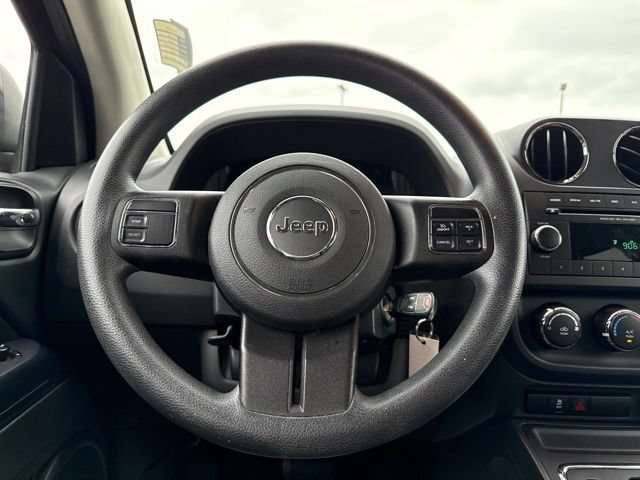 Used 2014 Jeep Compass Sport w/ Power Value Group FWD image 14