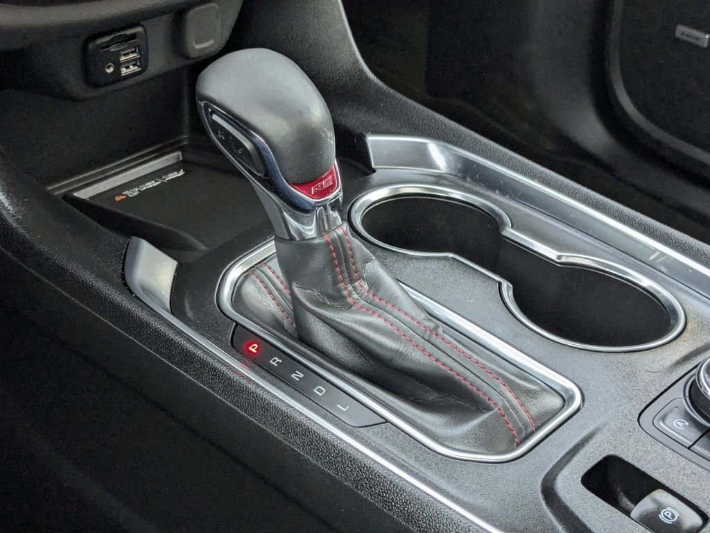 Certified 2023 Chevrolet Traverse RS image 32