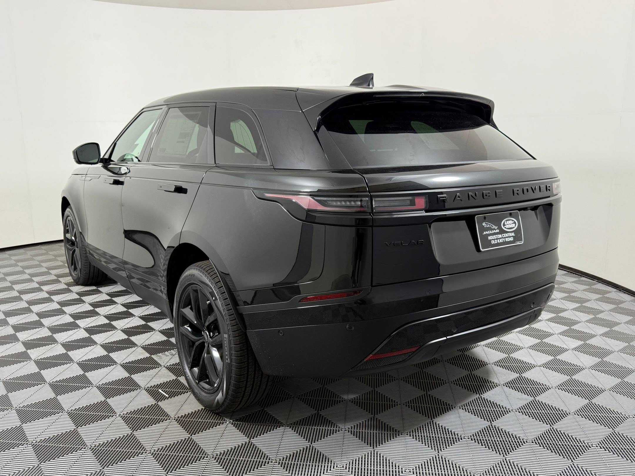 New 2026 Land Rover Range Rover Velar S AWD/4WD image 3
