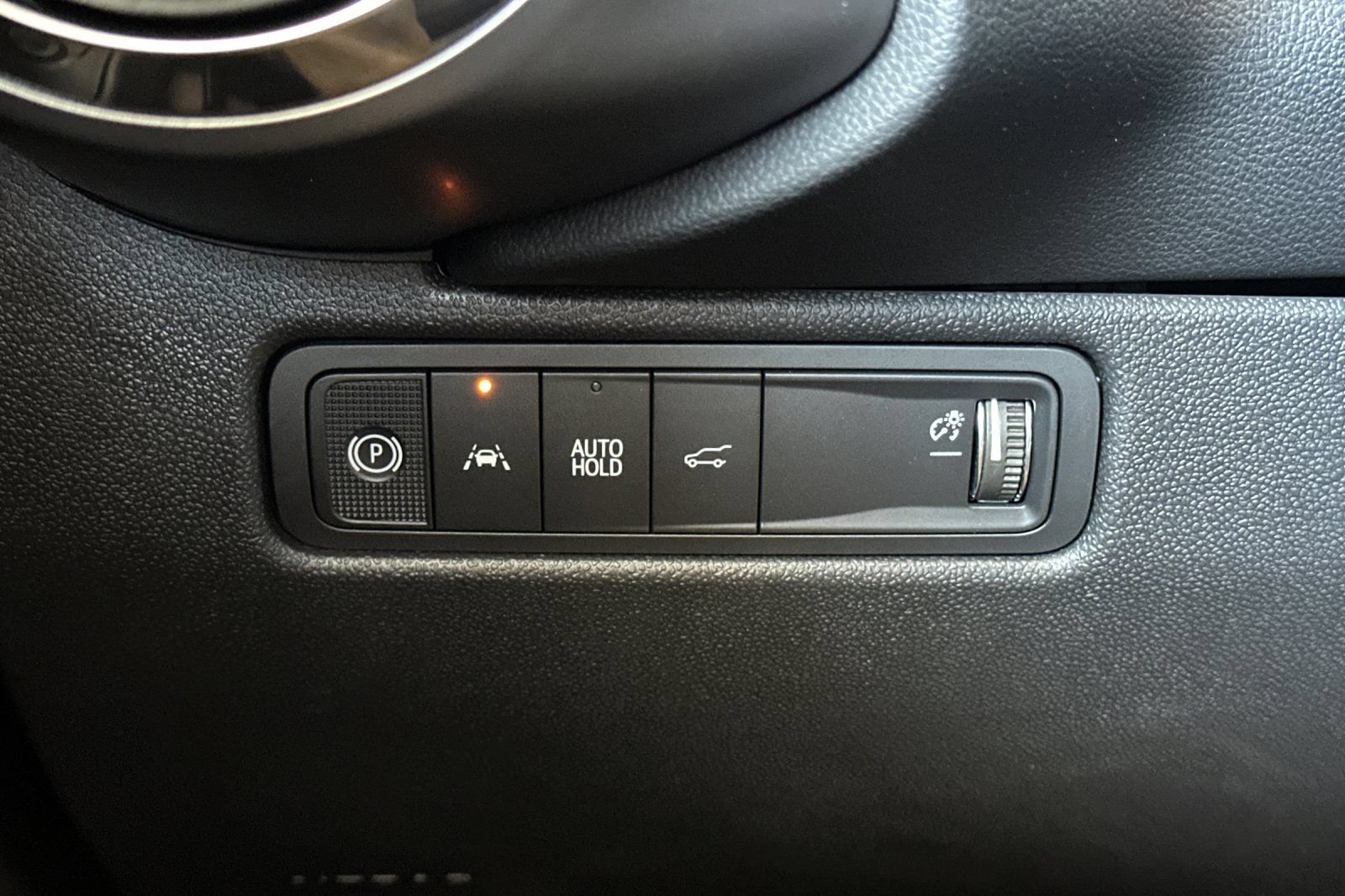 New 2025 Chevrolet Equinox EV RS w/ Active Safety Package 3 AWD/4WD image 27