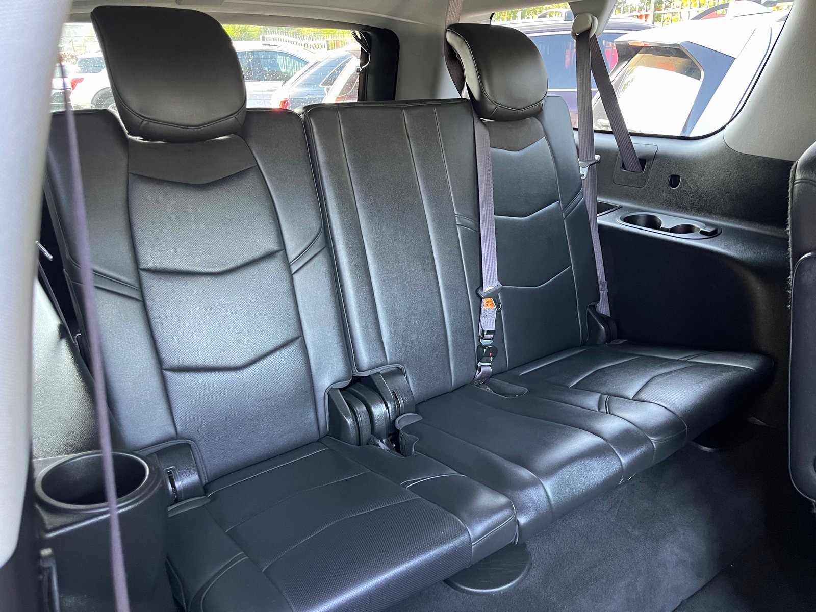 Used 2017 Cadillac Escalade ESV Premium Luxury image 29