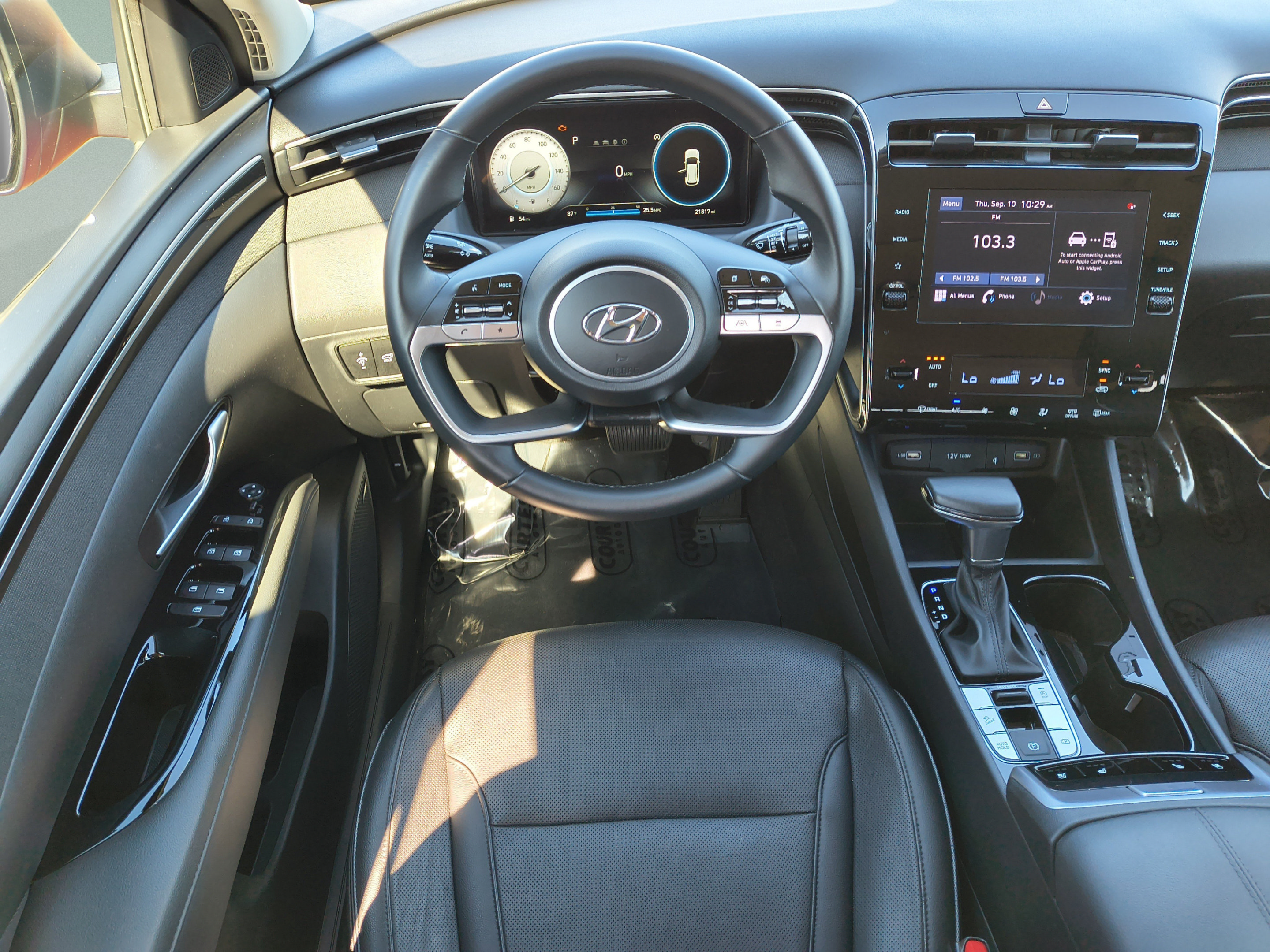 Used 2022 Hyundai Tucson SEL w/ Convenience + Premium Package FWD image 12
