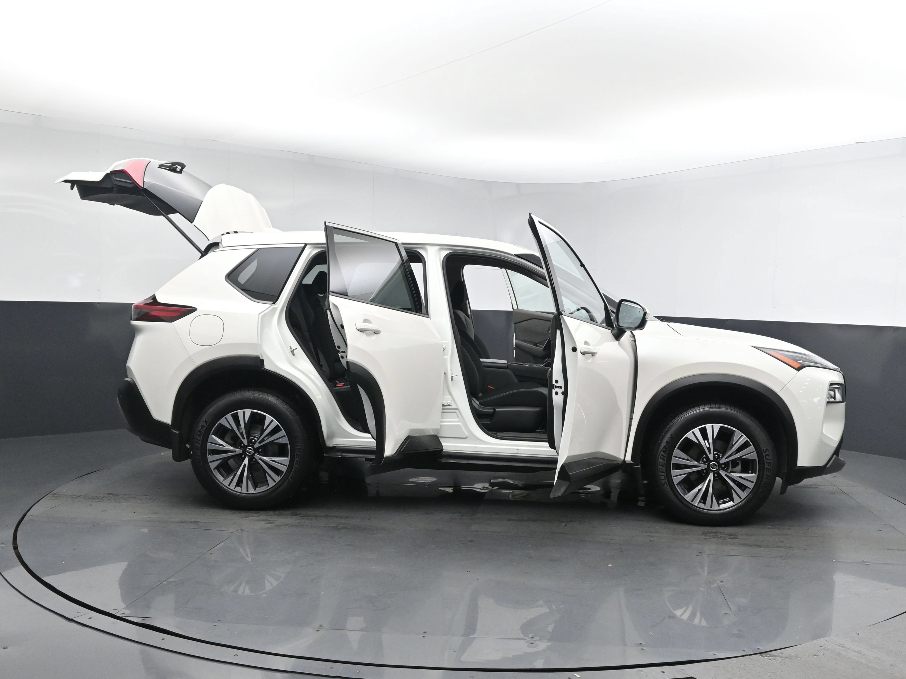 Used 2021 Nissan Rogue SV AWD/4WD image 24