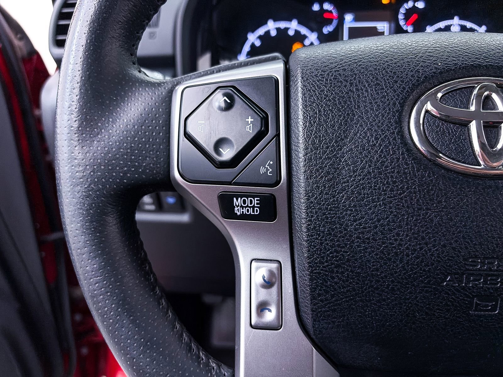 Used 2022 Toyota 4Runner SR5 AWD/4WD image 26
