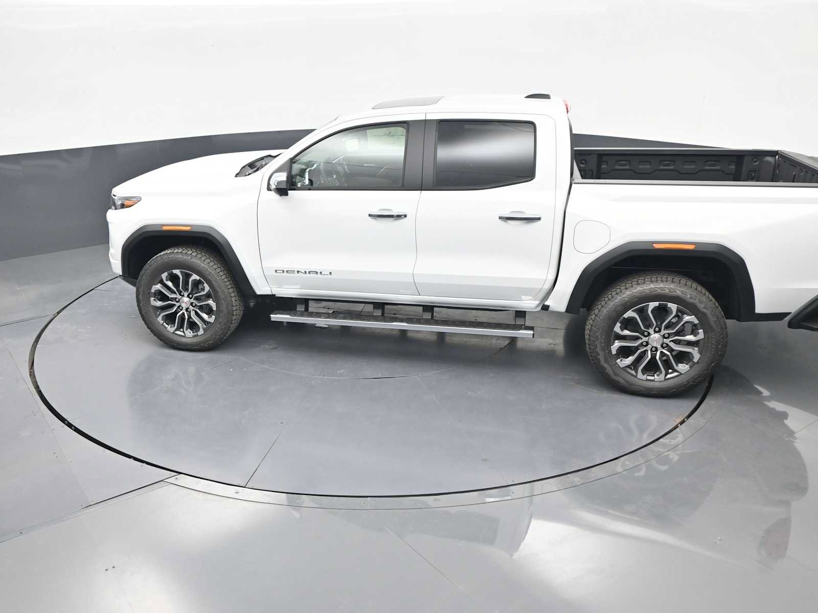 New 2026 GMC Canyon Denali AWD/4WD image 31
