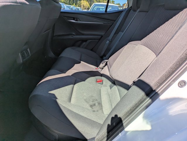 Used 2025 Toyota Camry LE image 28