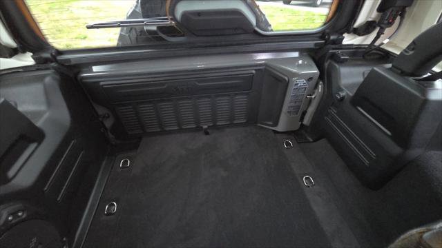 Used 2023 Jeep Wrangler Unlimited Rubicon w/ Steel Bumper Group image 13