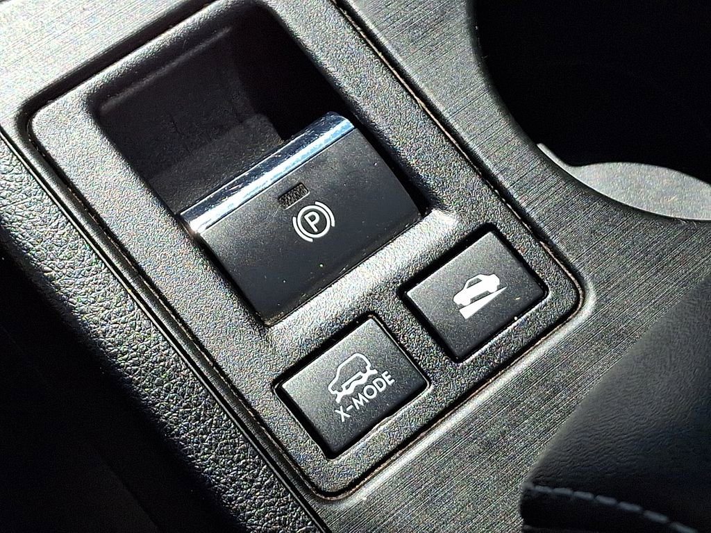 Used 2017 Subaru Outback 2.5i Limited AWD/4WD image 24
