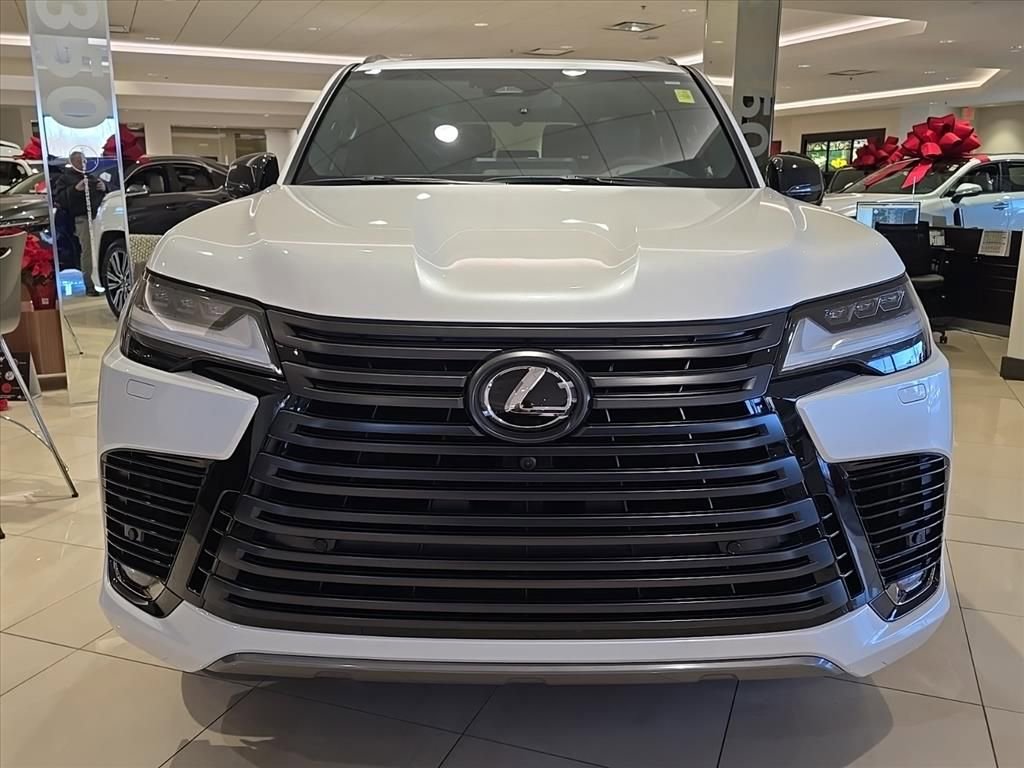 New 2025 Lexus LX 700h Luxury image 2