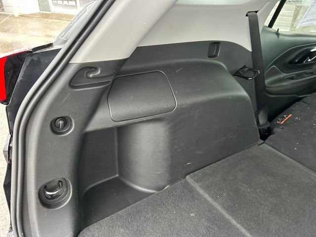 Used 2023 GMC Terrain AT4 image 44