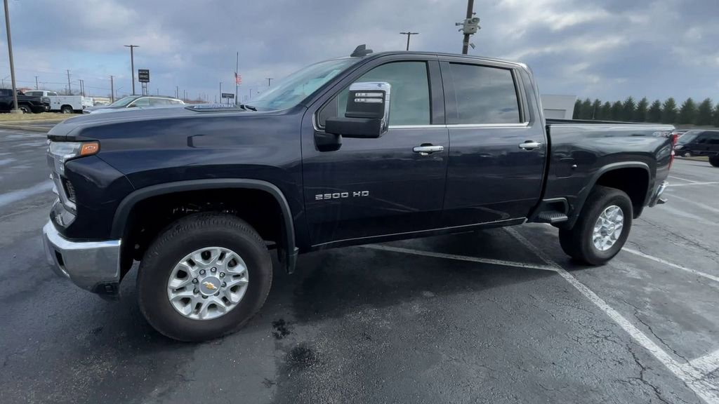 Used 2024 Chevrolet Silverado 2500 LTZ image 6