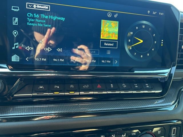 Used 2025 Chevrolet Silverado 1500 ZR2 w/ Technology Package AWD/4WD image 27