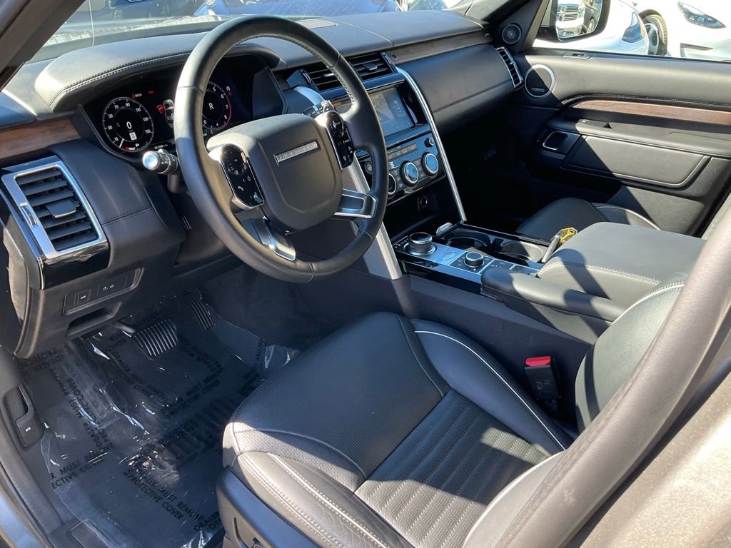 Used 2020 Land Rover Discovery HSE Luxury AWD/4WD image 6