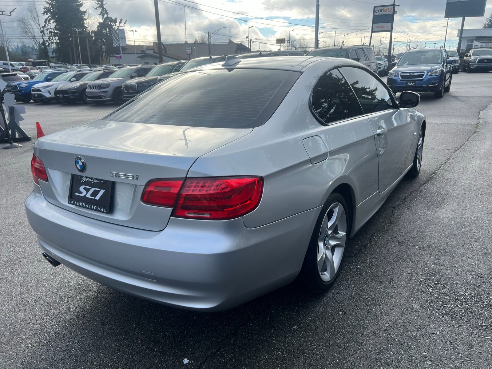 Used 2011 BMW 328i xDrive Coupe image 4