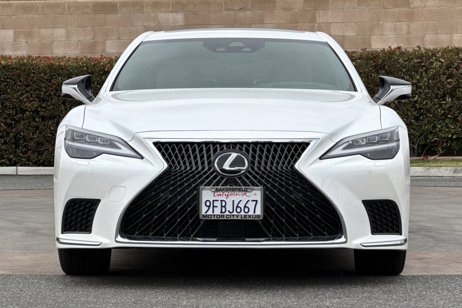 Certified 2023 Lexus LS 500h AWD w/ Luxury Package image 10
