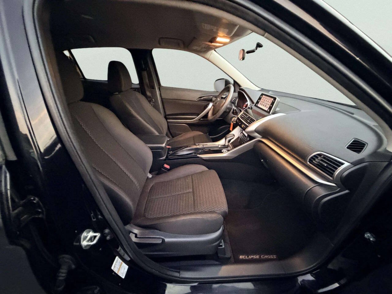Used 2019 Mitsubishi Eclipse Cross LE AWD/4WD image 27