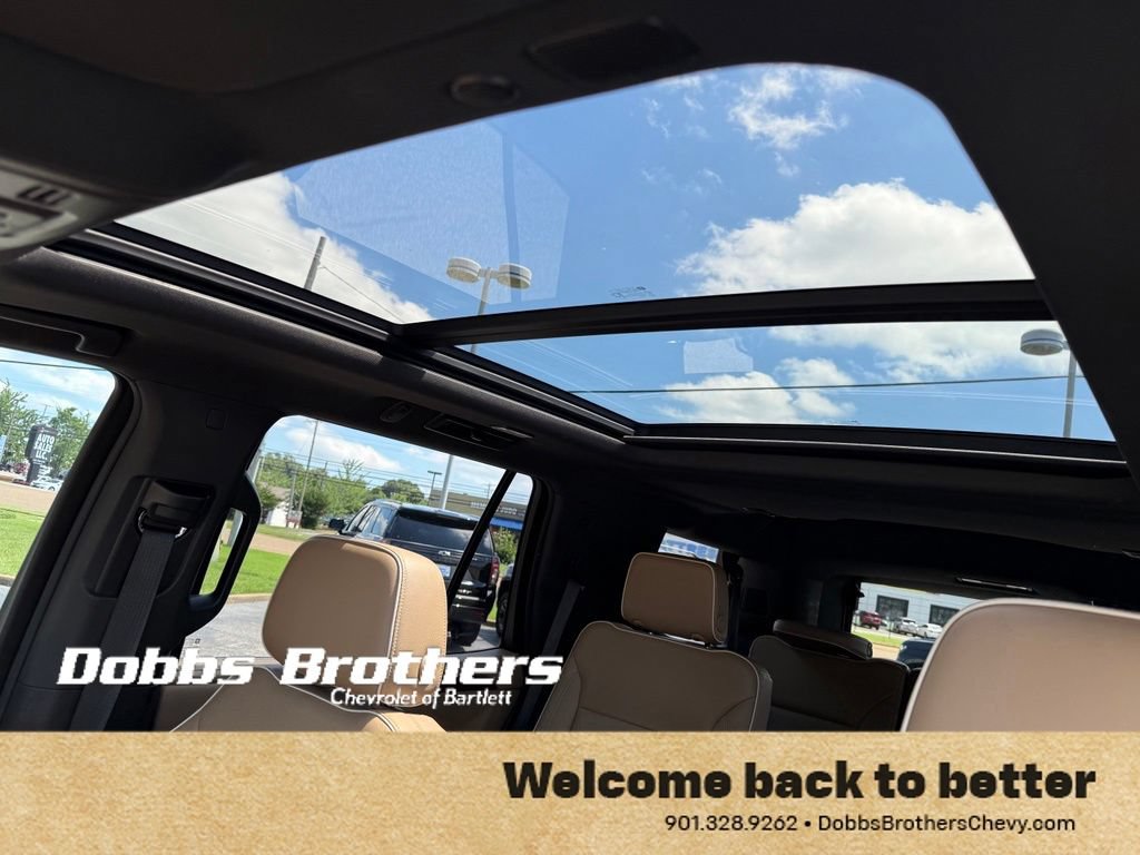 Used 2021 Chevrolet Tahoe Premier w/ Premium Package RWD image 31