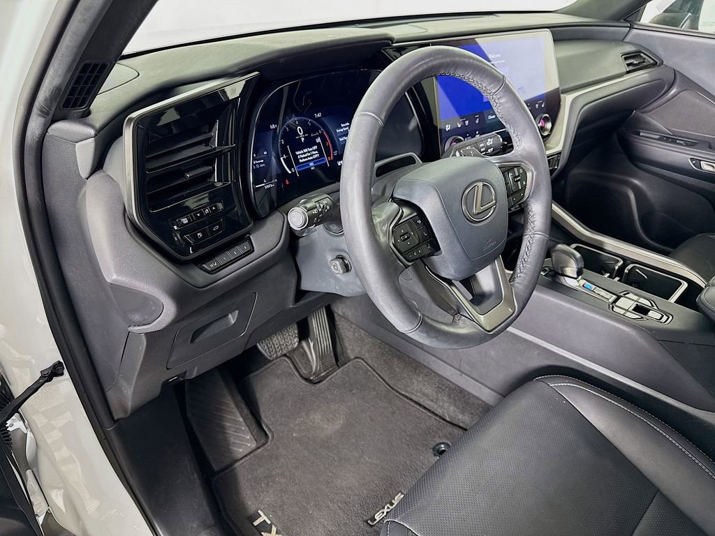 Certified 2024 Lexus TX 350 AWD w/ Captains Chair Package image 9