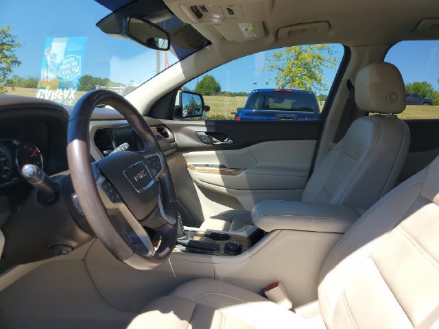 Used 2019 GMC Acadia Denali w/ Technology Package FWD image 22