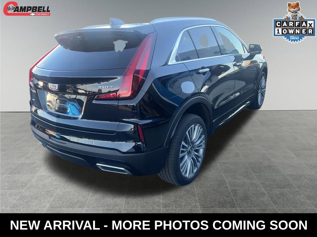 Used 2025 Cadillac XT4 Premium Luxury w/ Cold Weather Package image 5