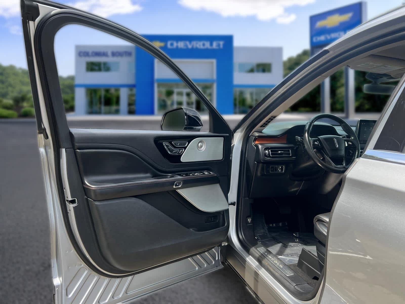 Used 2020 Lincoln Aviator Reserve AWD/4WD image 15