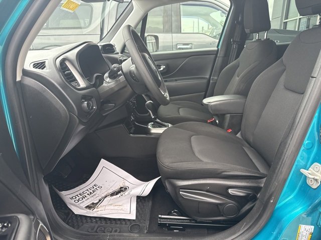 Used 2022 Jeep Renegade Sport image 3