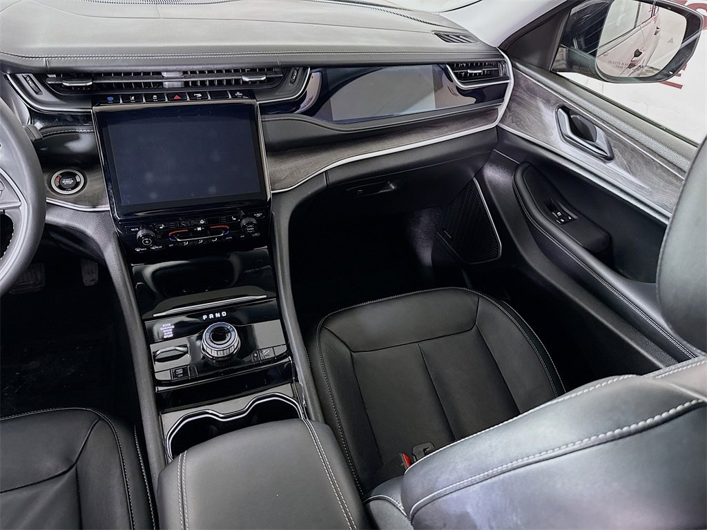 Used 2022 Jeep Grand Cherokee Limited 4xe image 29