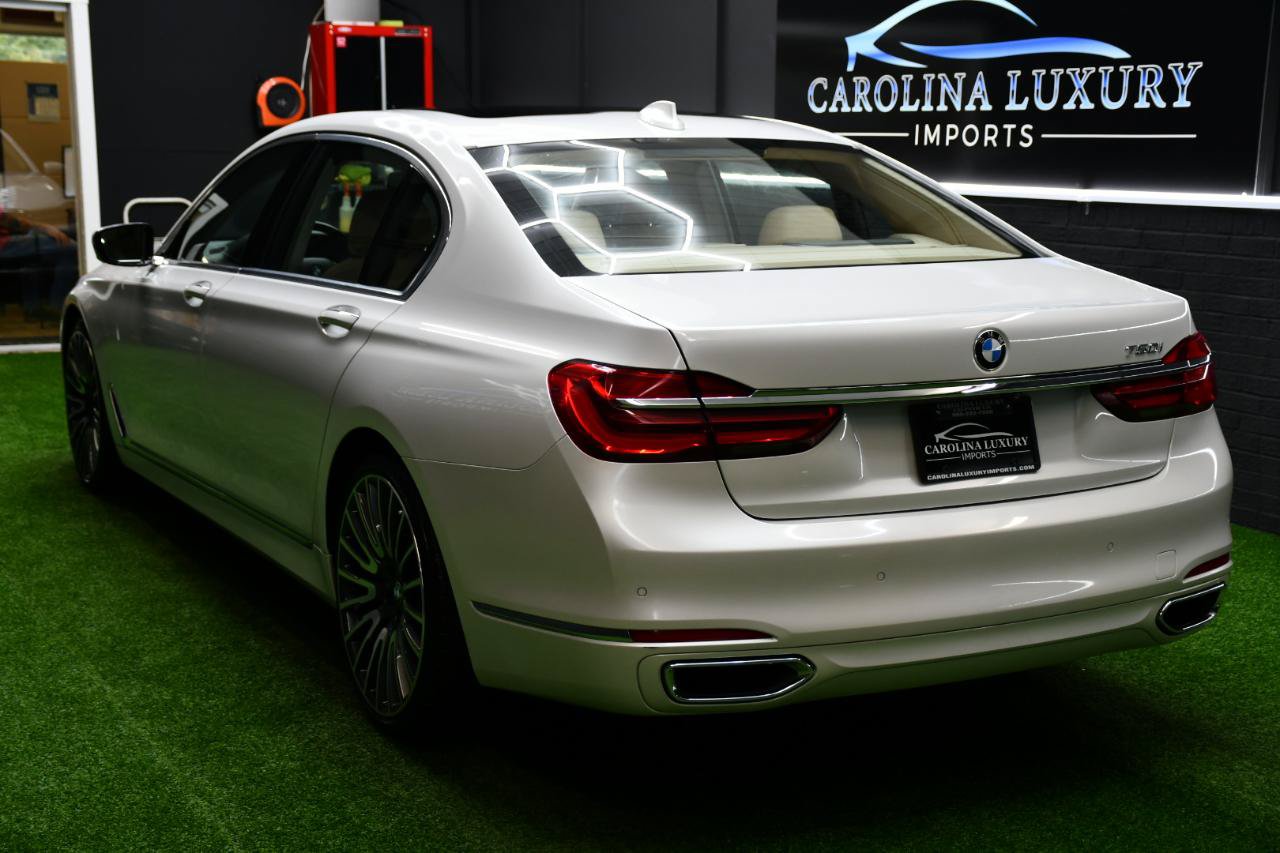 Used 2016 BMW 750i RWD image 7