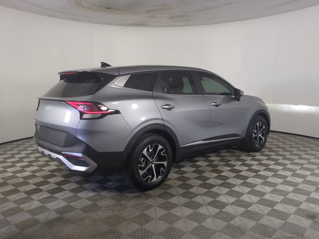 Used 2024 Kia Sportage EX image 5