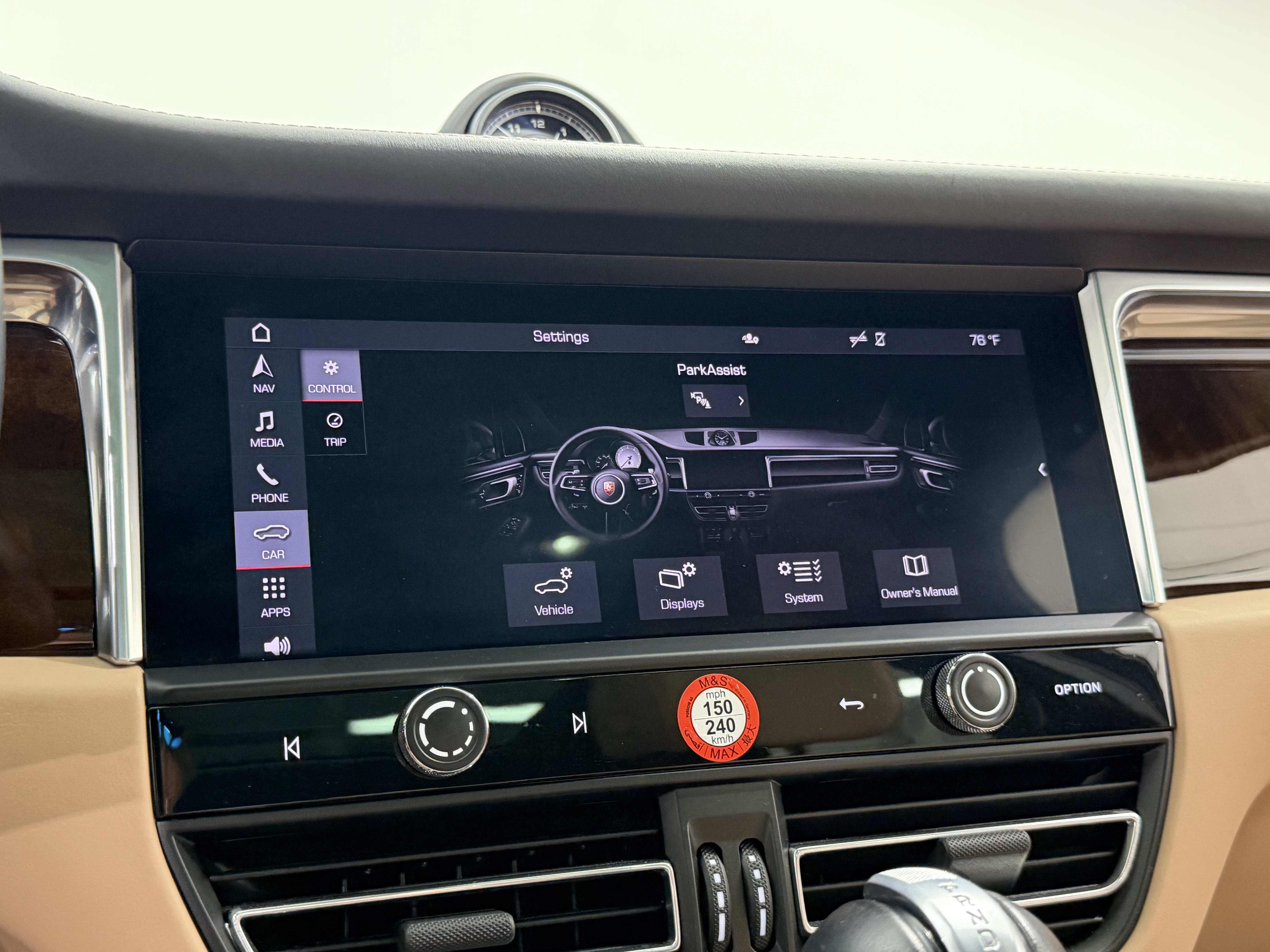Certified 2023 Porsche Macan S AWD/4WD image 44