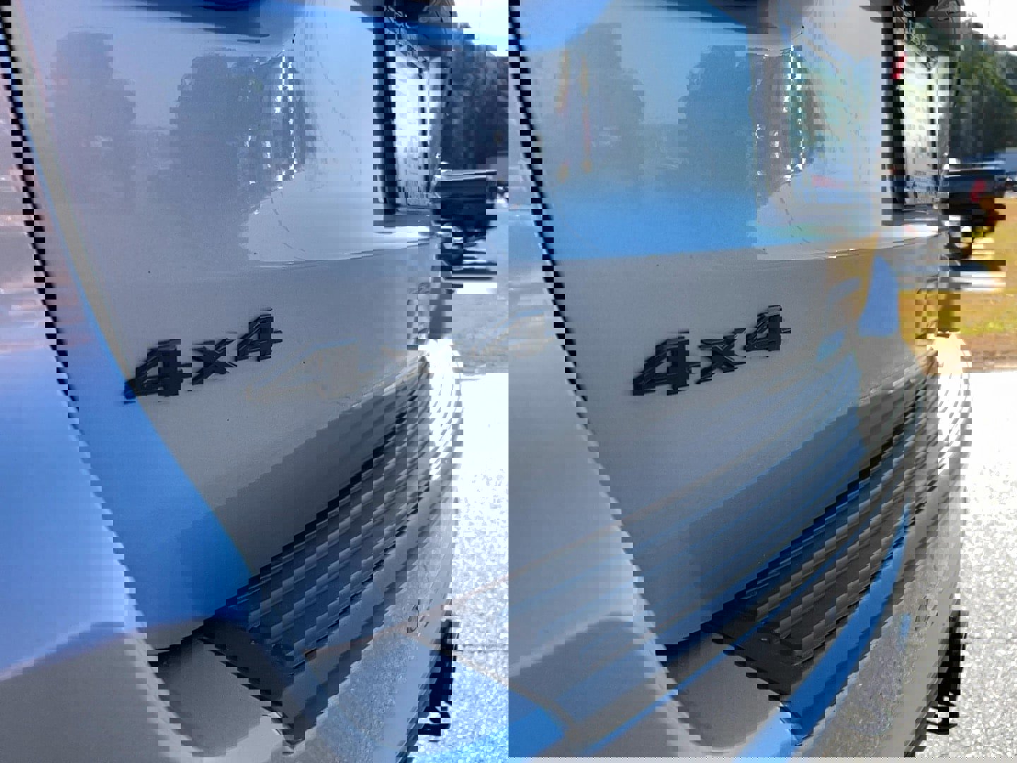 Used 2021 Jeep Grand Cherokee Laredo X image 11